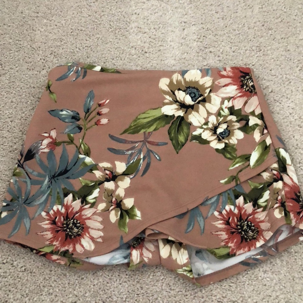 Floral skort, worn once